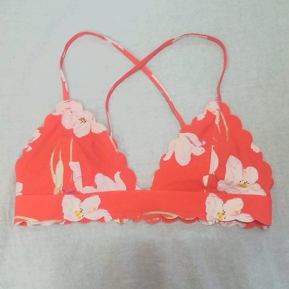 H&M Bikini Top SM - Picture 1 of 3